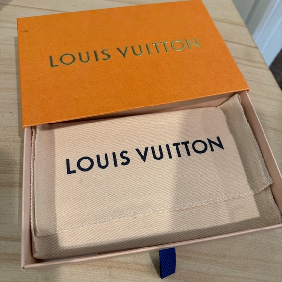 Rare LOUIS VUITTON Black & Gray Graphite Brazza Wallet - Picture 9 of 9